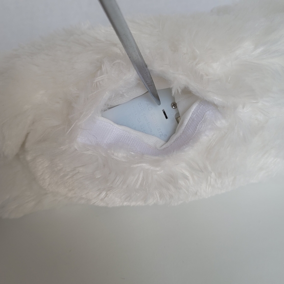 FAO Schwarz Unicorn Rainbow Colors LED Glow Lights and Sound Stuffed Plush Toy - Picture 3 of 17